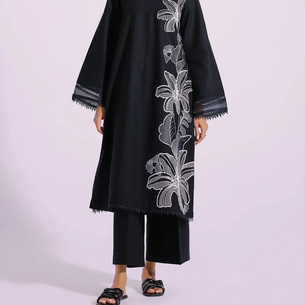 Khaddar too nd bottom - Picture 2 of 5